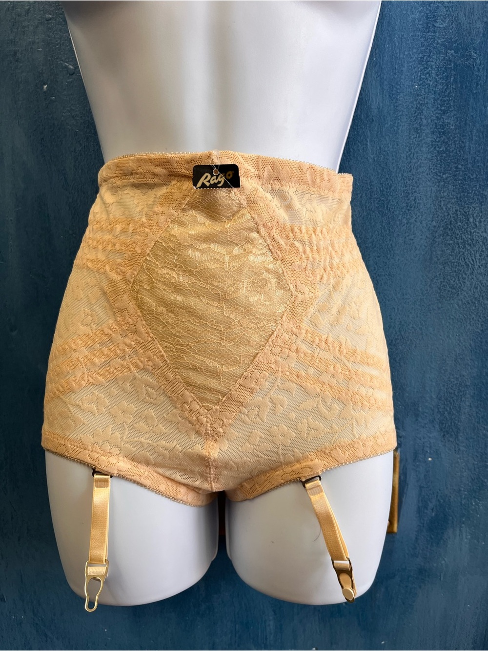 Rago Peach High-Waist Lace Shaping Shorts with Garter Straps